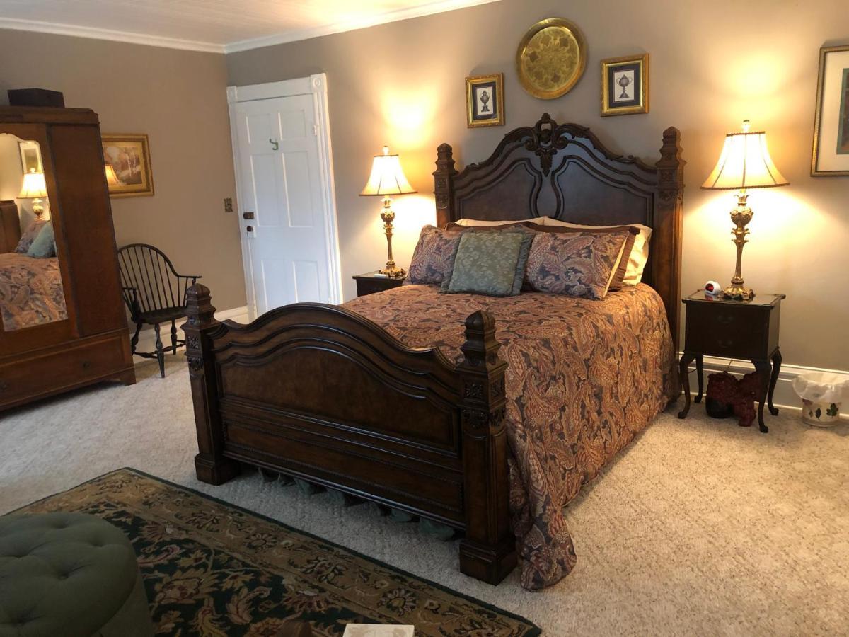 Highgate Estate & Gardens Bed & Breakfast Greensboro Exterior photo